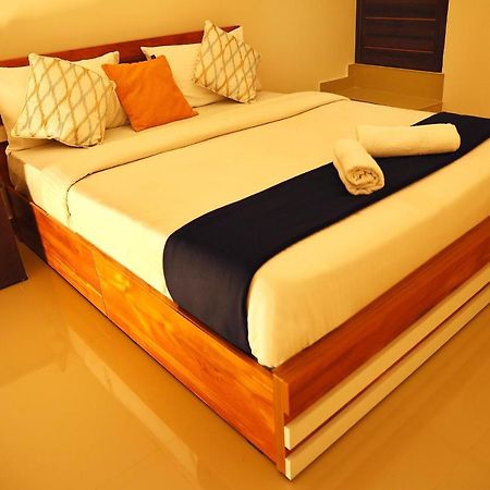 スルタン・バザリー Loyal Residency Bed & Breakfast エクステリア 写真