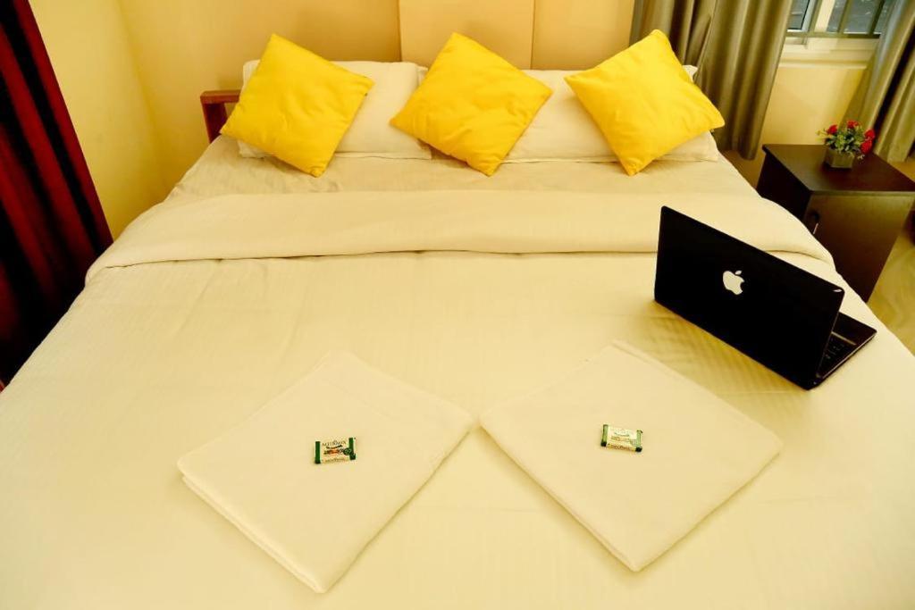 スルタン・バザリー Loyal Residency Bed & Breakfast エクステリア 写真